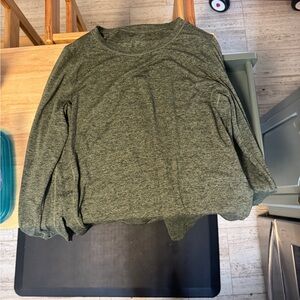 Athleta Uptempo Long Sleeve Green Medium Petite Like New